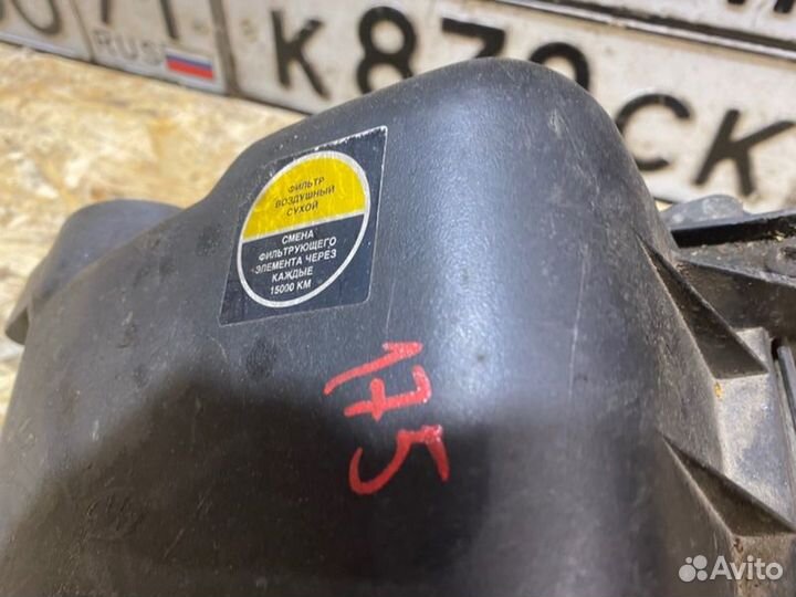 Корпус воздушного фильтра LADA Priora седан 2008