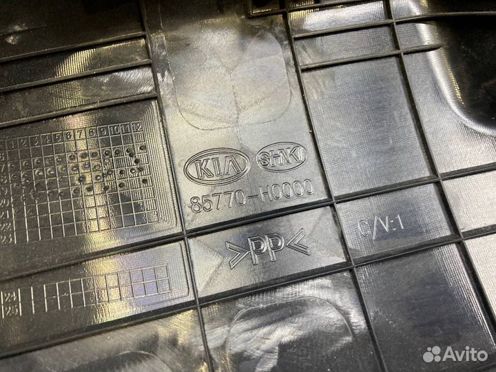 Обшивка задней панели Kia Rio 4 FB 2016