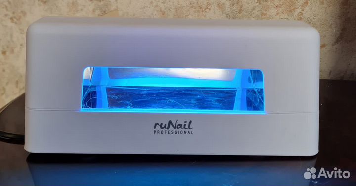 Лампа для сушки ногтей