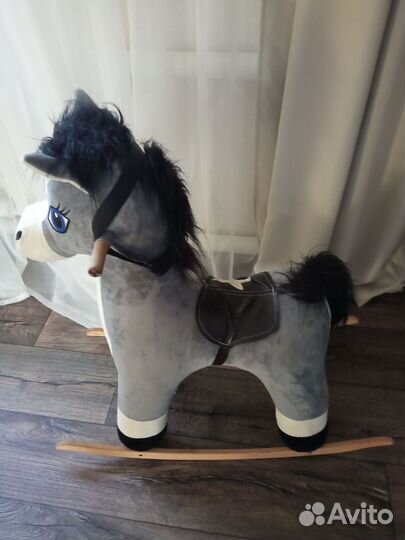 Лошадь игрушка качалка