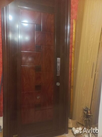 Дверь входная металлическая