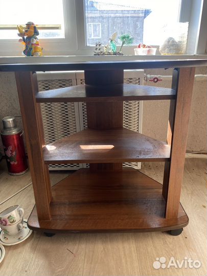 Тумба под телевизор