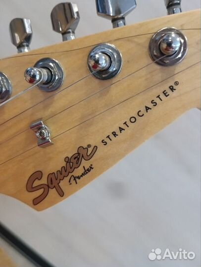 Электрогитара