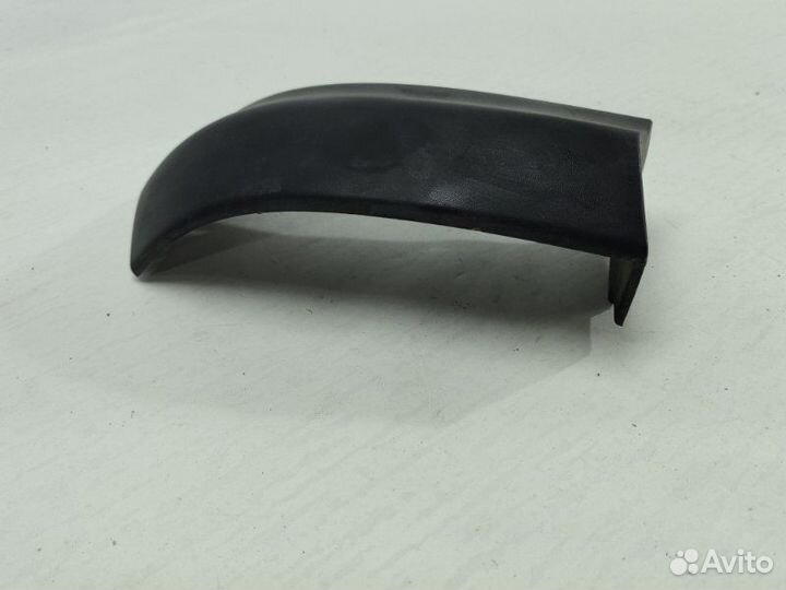 Молдинг бампера задний правый Opel Zafira A 2002