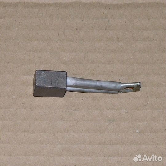 Щетка стартера камаз изолированна (Электроконтакт)