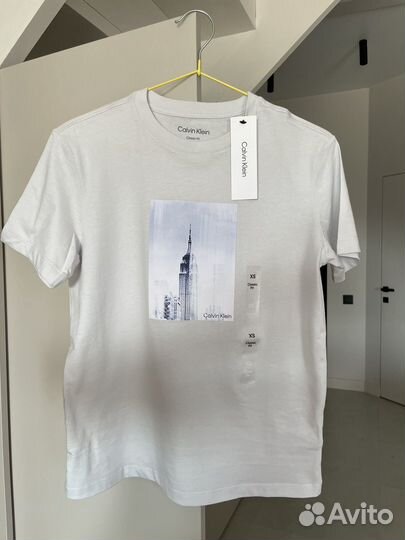 Новая футболка Calvin klein