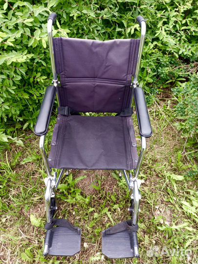Коляска инвалидная складная новая