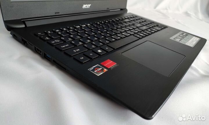 Acer Ryzen 3 две видеокарты SSD