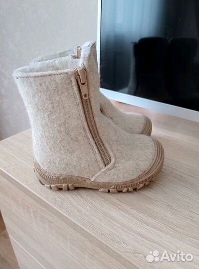 Продам детские валенки