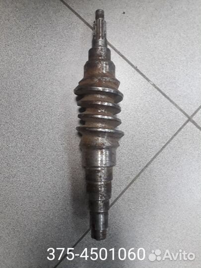 Червяк редуктора лебедки 375-4501060 (аз Урал)