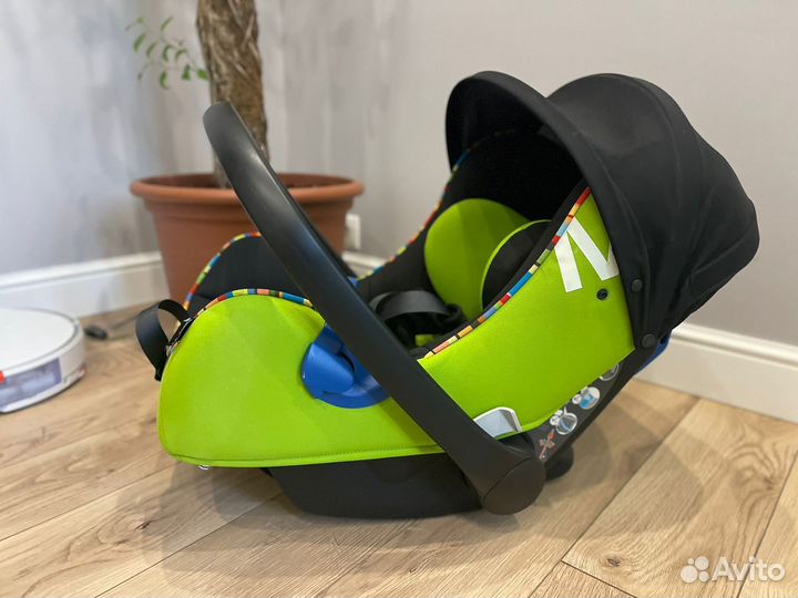 Детское автокресло от 0 mini