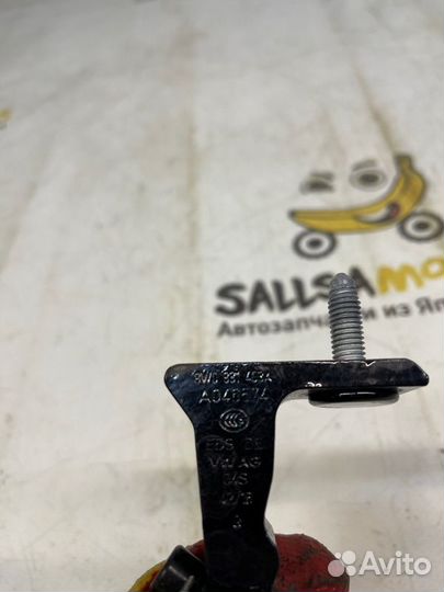 Петля двери задняя левая Audi A4 B9 (8W) cvna 1.4