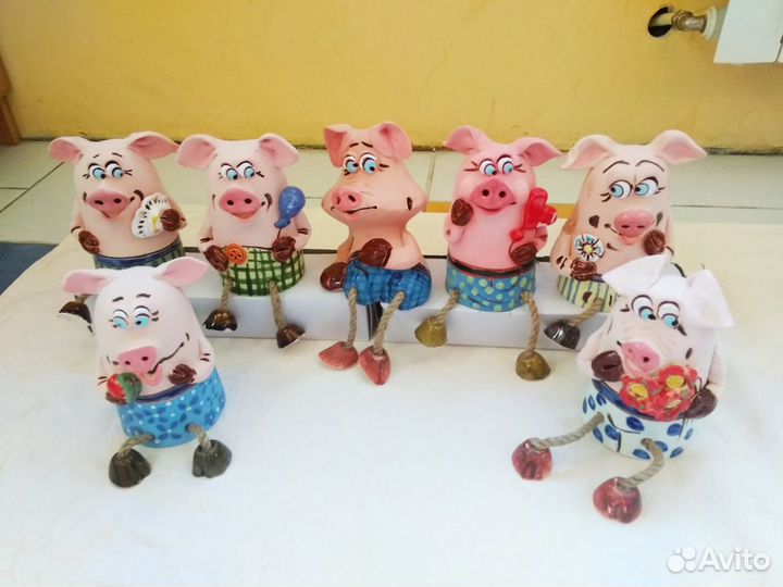 Фигурка хрюша копилка С ножками