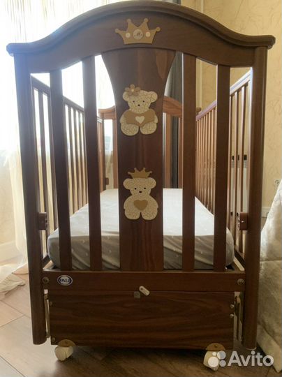 Детская кроватка