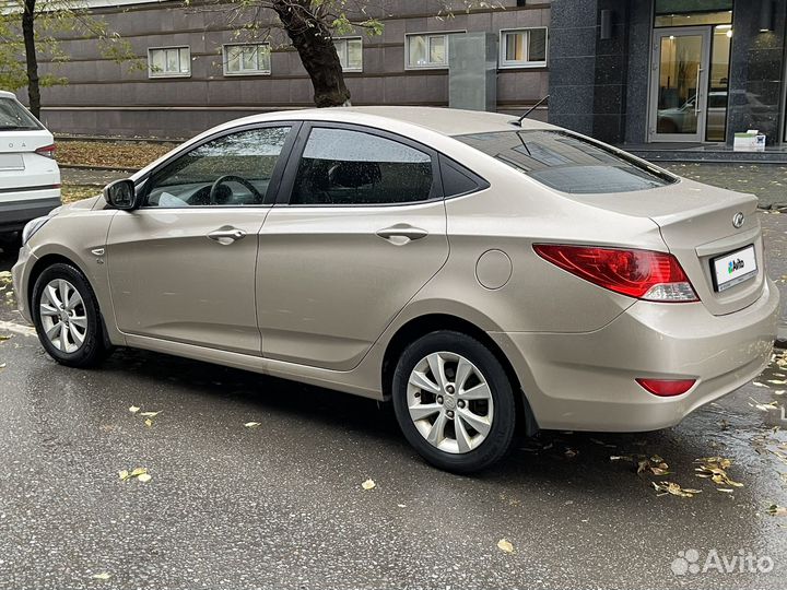 Hyundai Solaris 1.6 AT, 2012, 218 181 км