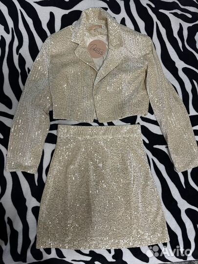 Костюм пайетки женский