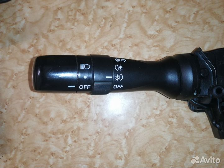 Переключатель поворотов Тойота королла е150