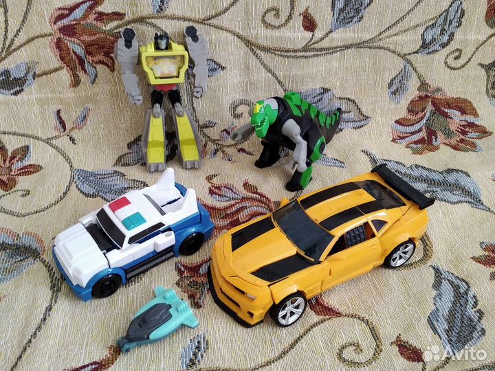 Игрушки для мальчика Трансформеры Бамблби
