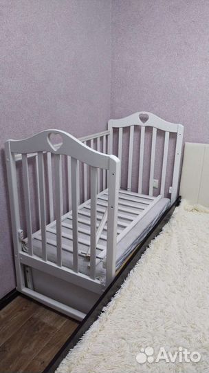Детская кроватка