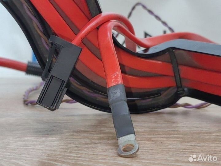 Клемма плюсовая Bmw 5 F10 N63B44 2011