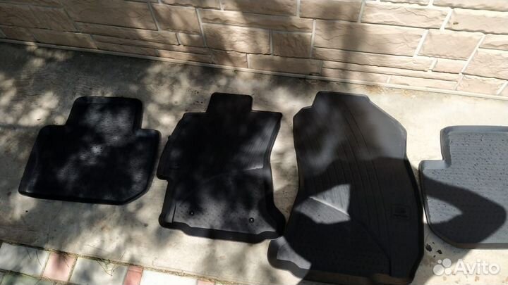 Коврики для Subaru Forester