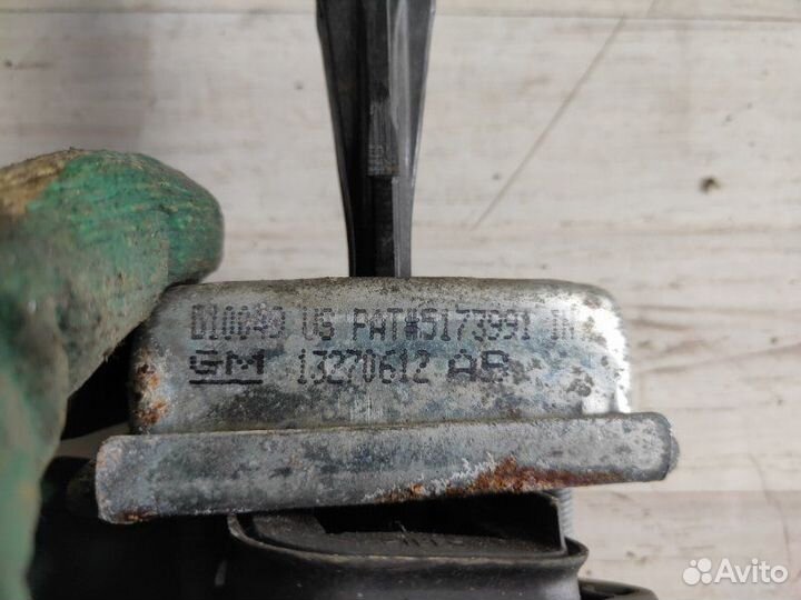 Ограничитель двери задний левый Opel Astra J 2010