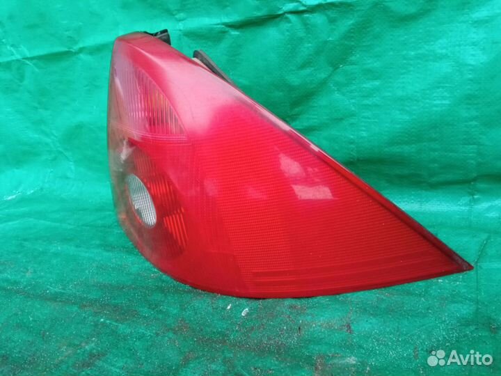 Фонарь правый Ford Mondeo III Форд Мондео 3
