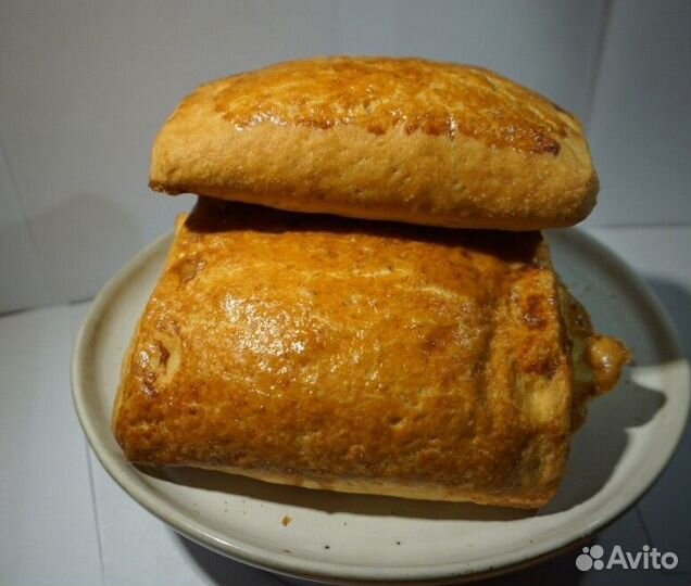 Слойка с абрикосовым джемом