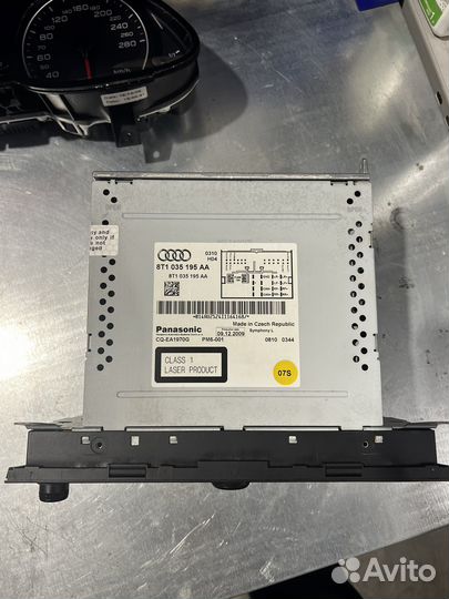 Магнитола (Головное устройство) Audi