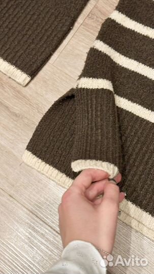 Свитер S коричневый New Yorker