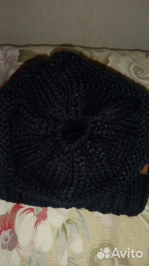 Новая бейсболка-козырек с вырезом