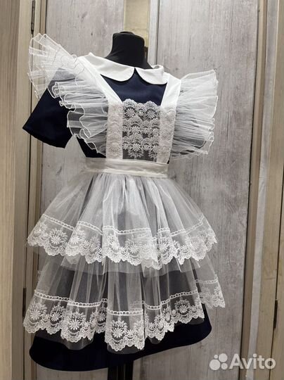 Белый школьный фартук