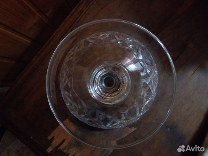 Ваза хрустальная высокая, СССР, отложена