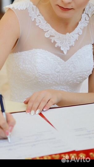 Свадебное платье