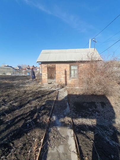 Дача 10 м² на участке 6 сот.