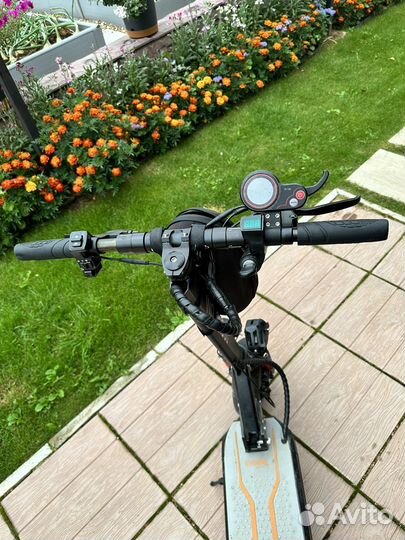 Самокат взрослый электрический бу