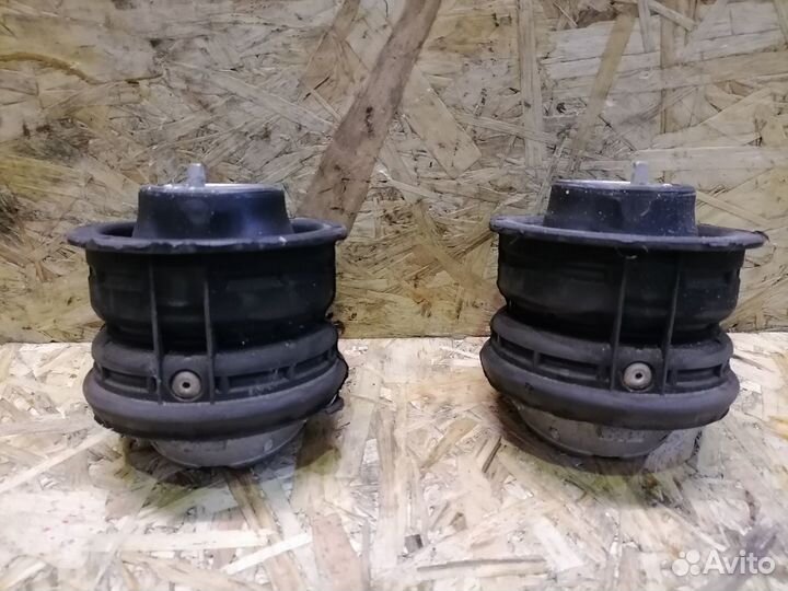 Подушка двигателя Mercedes ML 163 3.2