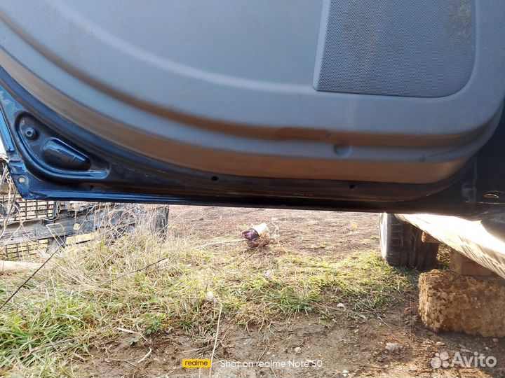 Задняя левая дверь Audi a4b7