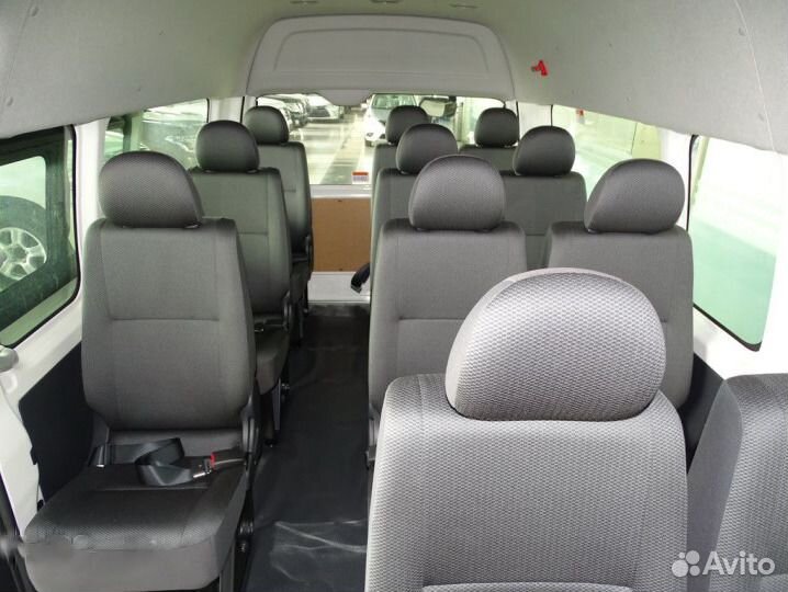 Toyota Hiace микроавтобус, 2019