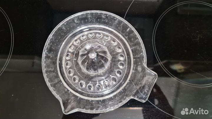 Щипцы, лопатка, соковыжималка, формы для выпечки