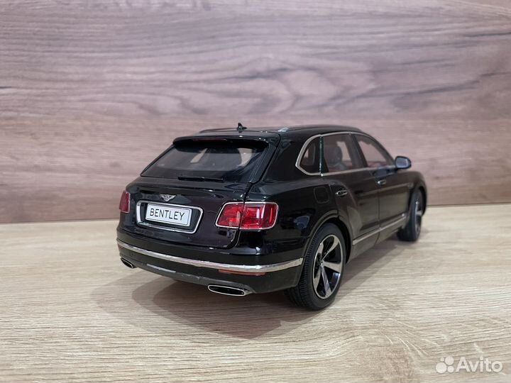 Bentley 1:18