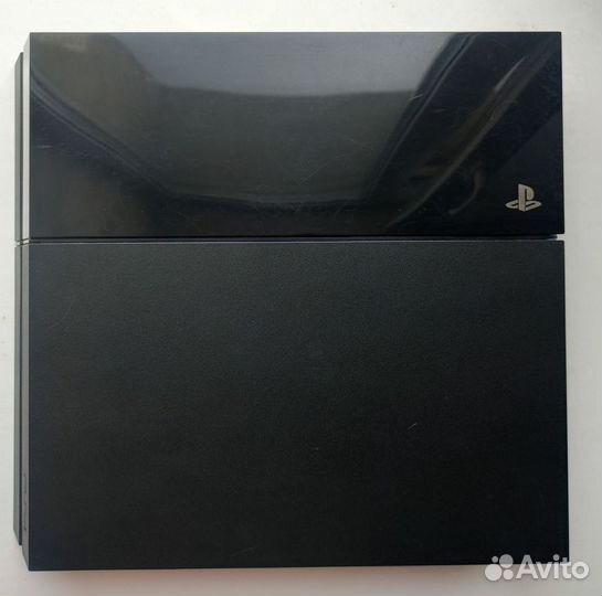 Sony PS4, 50+ игр, 2 геймпада