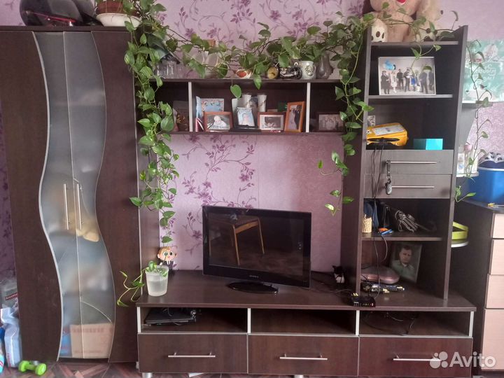 Стенка в гостиную