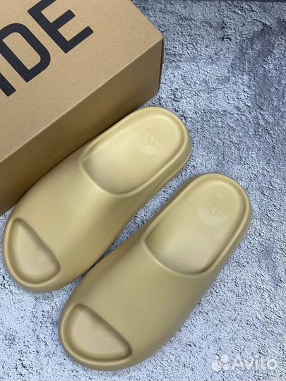 Шлепанцы Adidas Yeezy Slide