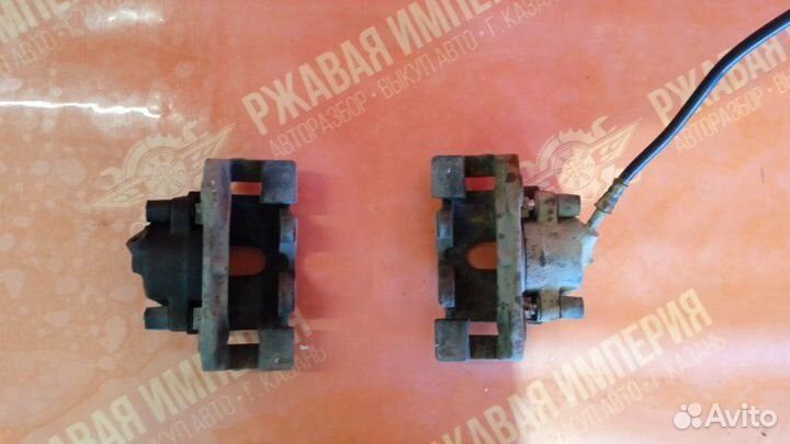 Суппорт передний левый Bmw 3 E46 Е46 2.0 2000