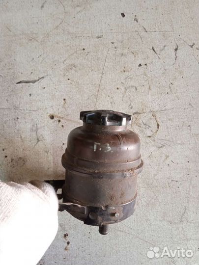 Бачок гур Volkswagen Golf 3 Фольксваген гольф 3