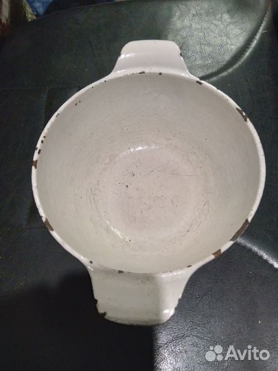 Кастрюля чугунная эмалированная