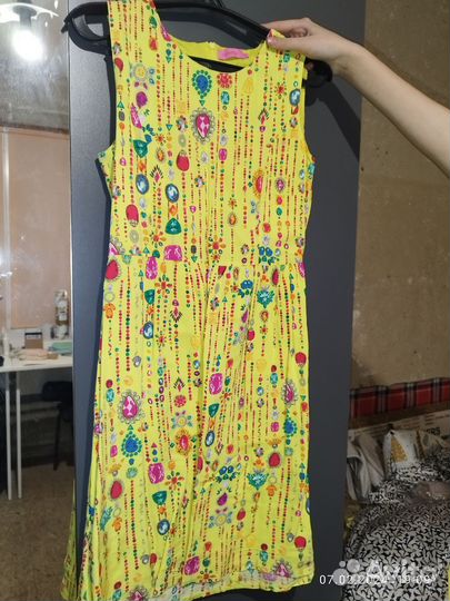 Платья 42-44 женские для девочки