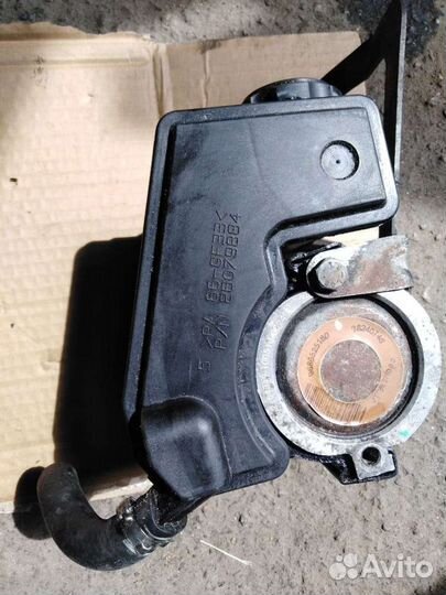 Гидроуселитель руля peugeot206