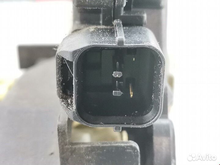 Замок двери передней правой Mitsubishi Colt 6